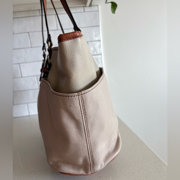 Tignanello Cream Brown Large Leather Tote Bag Purse Pebbeled Shoulder Handbag - Picture 4 of 9